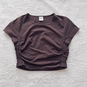 Aritzia ruched brown top
